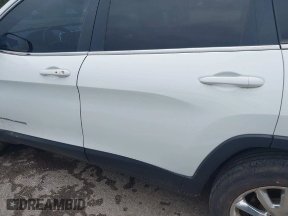 2016 Jeep Cherokee Limited z VIN 1C4PJMDS6GW182082, wystawiony jako IAAI lot #41943408 z przebiegiem 141 796 mil mil oraz . Historia ofert i sprzedaży dostępna na DreamBid. Obrazek 15.