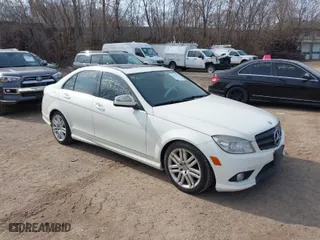 2009 Mercedes-Benz C-Class 3.0L Sport with VIN WDDGF81XX9F281618, listed as a IAAI auction lot 42033172 with 196,615 mi miles. Bid and sale history available at carsss.com. Image 1.