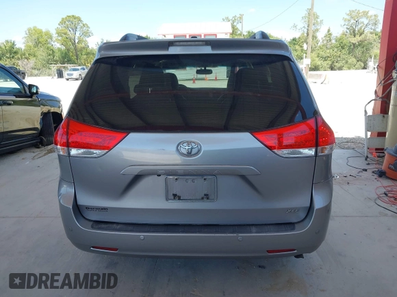 2011 Toyota Sienna XLE AAS with VIN 5TDYK3DC1BS007820, listed as a IAAI auction lot 41935200 with 123,554 mi miles. Bid and sale history available at carsss.com. Image 16.