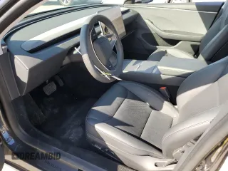 2024 Tesla Model 3 z VIN 5YJ3E1EA1RF736188, wystawiony jako Copart lot #57891625 z przebiegiem 9128 mil mil oraz Szkody całkowita. Historia ofert i sprzedaży dostępna na DreamBid. Obrazek 7.