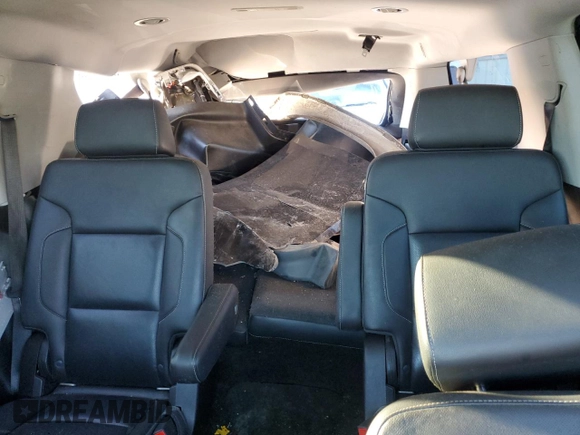 2018 Chevrolet Suburban Premier z VIN 1GNSCJKC6JR195796, wystawiony jako Copart lot #71455954 z przebiegiem Nie podano mil oraz Szkoda całkowita • Salvage title. Historia ofert i sprzedaży dostępna na DreamBid. Obrazek 10.