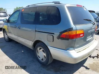 2000 Toyota Sienna LE with VIN 4T3ZF13C3YU248333, listed as a IAAI auction lot 42149735 with 1 mi miles. Bid and sale history available at carsss.com. Image 3.