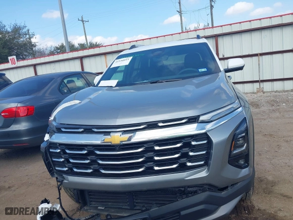 2025 Chevrolet Equinox FWD LT with VIN 3GNAXHEG3SL118237, listed as a IAAI auction lot 41530011 with 5,707 mi miles. Bid and sale history available at carsss.com. Image 12.