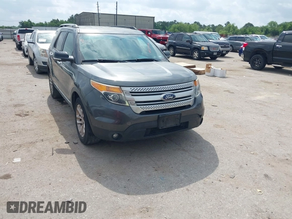 2015 Ford Explorer XLT with VIN 1FM5K7D8XFGB49343, listed as a IAAI auction lot 42159381 with 142,073 mi miles and . Bid and sale history available at carsss.com. Image 1.