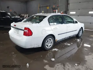 2004 Chevrolet Malibu with VIN 1G1ZS52F24F135055, listed as a IAAI auction lot 41591553 with 51,386 mi miles. Bid and sale history available at carsss.com. Image 4.