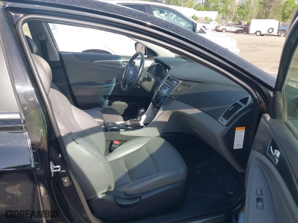 2015 Hyundai Sonata Hybrid Limited with VIN KMHEC4A44FA129122, listed as a IAAI auction lot 42098724 with 140,792 mi miles. Bid and sale history available at carsss.com. Image 5.
