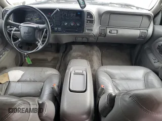 1999 GMC Suburban with VIN 1GKGK26JXXJ766542, listed as a Copart auction lot 47658715 with 260,167 mi miles and Clean Title. Bid and sale history available at carsss.com. Image 8.