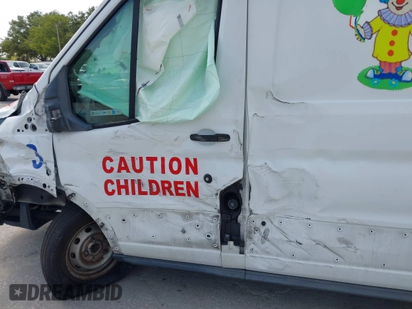 2017 Ford Transit Cargo with VIN 1FTYE1CM4HKA22561, listed as a IAAI auction lot 42118744 with 181,113 mi miles and . Bid and sale history available at DreamBid. Image 18.