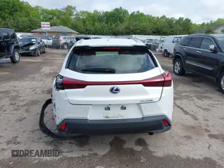 2021 Lexus UX 250h with VIN JTHX9JBH5M2051466, listed as a IAAI auction lot 42318286 with 40,109 mi miles and . Bid and sale history available at DreamBid. Image 16.