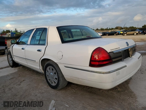 2006 Mercury Grand Marquis GS z VIN 2MEFM74V26X621309, wystawiony jako Copart lot #76454214 z przebiegiem 59 171 mil mil oraz Szkoda całkowita • Salvage title. Historia ofert i sprzedaży dostępna na DreamBid. Obrazek 2.