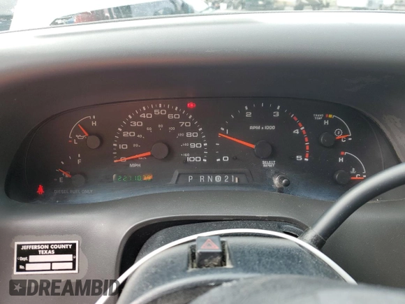 2002 Ford F-350 with VIN 1FDWF36F62EA33785, listed as a Copart auction lot 83114154 with 227,107 mi miles and Salvage title. Bid and sale history available at DreamBid. Image 9.
