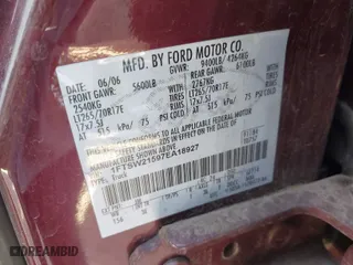 2007 Ford Super Duty F-250 XL with VIN 1FTSW21597EA18927, listed as a IAAI auction lot 42012859 with 103,895 mi miles. Bid and sale history available at carsss.com. Image 9.