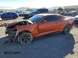 2023 Chevrolet Camaro ZL1 z VIN 1G1FK1R60P0126847, wystawiony jako Copart lot #86620744 z przebiegiem 9905 mil mil oraz Szkody całkowita. Historia ofert i sprzedaży dostępna na DreamBid. Obrazek 1.