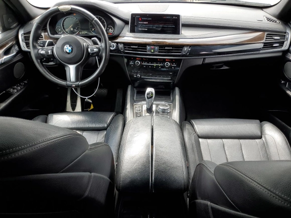2017 BMW X6 xDrive35i z VIN 5UXKU2C39H0X47816, wystawiony jako Copart lot #53553385 z przebiegiem 123 036 mil mil oraz Szkoda całkowita • Salvage title. Historia ofert i sprzedaży dostępna na DreamBid. Obrazek 8.