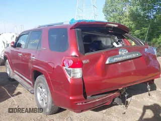 2011 Toyota 4Runner Trail with VIN JTEBU5JR1B5053119, listed as a IAAI auction lot 42284714 with 33,081 mi miles and . Bid and sale history available at DreamBid. Image 3.