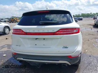 2015 Lincoln MKC with VIN 5LMCJ1A96FUJ44904, listed as a IAAI auction lot 42124974 with 66,044 mi miles and . Bid and sale history available at DreamBid. Image 17.