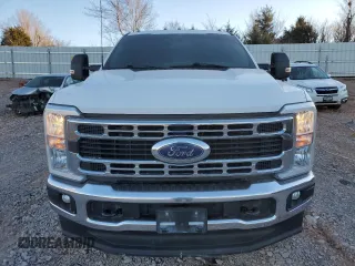 2023 Ford F-350 z VIN 1FD8X3HN5PEC04673, wystawiony jako Copart lot #41663645 z przebiegiem 51 818 mil mil oraz Szkoda całkowita • Salvage title. Historia ofert i sprzedaży dostępna na DreamBid. Obrazek 5.