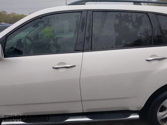 2009 Acura MDX Tech Pkg with VIN 2HNYD28689H518114, listed as a IAAI auction lot 42021557 with 303,364 mi miles. Bid and sale history available at carsss.com. Image 14.