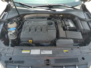 2015 Volkswagen Passat SEL Premium with VIN 1VWCV7A36FC007670, listed as a Copart auction lot 60208065 with 143,703 mi miles and Salvage title. Bid and sale history available at DreamBid. Image 11.