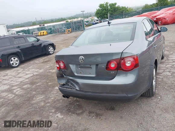 2009 Volkswagen Jetta SE with VIN 3VWRZ71K99M121820, listed as a IAAI auction lot 42458066 with 177,287 mi miles and . Bid and sale history available at DreamBid. Image 17.