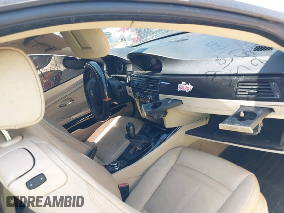 2009 BMW 3 Series 335i xDrive with VIN WBAWC735X9E269900, listed as a IAAI auction lot 42142117 with Not Provided miles and . Bid and sale history available at carsss.com. Image 5.