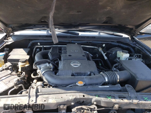 2005 Nissan Xterra S z VIN 5N1AN08W55C611593, wystawiony jako Copart lot #57780103 z przebiegiem 204 801 mil mil oraz Szkoda całkowita • Salvage title. Historia ofert i sprzedaży dostępna na DreamBid. Obrazek 12.
