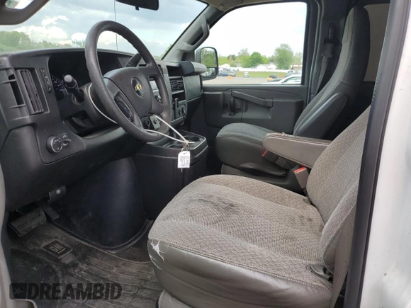 2017 Chevrolet Express Passenger LT with VIN 1GAZGPFF8H1124989, listed as a Copart auction lot 55575645 with 208,783 mi miles and Salvage title. Bid and sale history available at DreamBid. Image 7.