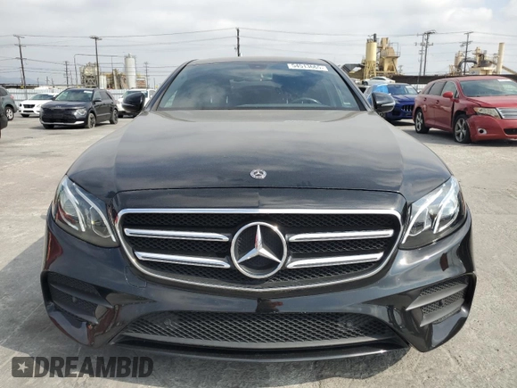 2019 Mercedes-Benz E 300 with VIN WDDZF4JB9KA517202, listed as a Copart auction lot 54513665 with 88,919 mi miles and Salvage title. Bid and sale history available at DreamBid. Image 5.