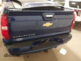 2013 Chevrolet Avalanche LT with VIN 3GNTKFE71DG309629, listed as a IAAI auction lot 42082132 with 139,428 mi miles and . Bid and sale history available at DreamBid. Image 17.
