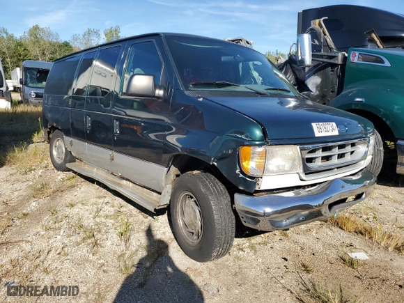 2000 Ford Econoline Wagon XL with VIN 1FMRE11L9YHB19715, listed as a Copart auction lot 69192734 with 237,129 mi miles and Salvage Title. Bid and sale history available at carsss.com. Image 4.