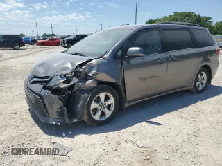 2018 Toyota Sienna LE Auto Access Seat with VIN 5TDKZ3DC2JS931988, listed as a Copart auction lot 57171565 with 131,346 mi miles and Salvage title. Bid and sale history available at DreamBid. Image 1.