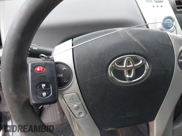 2014 Toyota Prius Two z VIN JTDZN3EU6EJ008417, wystawiony jako IAAI lot #41461847 z przebiegiem 81 524 mil mil oraz . Historia ofert i sprzedaży dostępna na DreamBid. Obrazek 11.