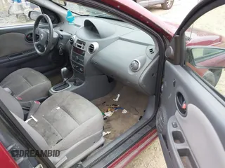 2006 Saturn ION z VIN 1G8AJ55F16Z111229, wystawiony jako IAAI lot #41565323 z przebiegiem 220 641 mil mil oraz . Historia ofert i sprzedaży dostępna na DreamBid. Obrazek 5.