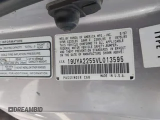 1997 Acura CL Premium z VIN 19UYA2255VL013595, wystawiony jako IAAI lot #42108067 z przebiegiem 174 329 mil mil oraz . Historia ofert i sprzedaży dostępna na DreamBid. Obrazek 9.