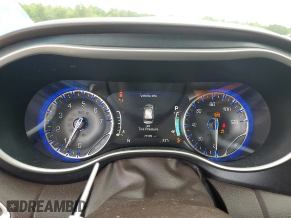 2020 Chrysler Pacifica Touring L with VIN 2C4RC1BGXLR128514, listed as a Copart auction lot 57333635 with 71,109 mi miles and Salvage title. Bid and sale history available at DreamBid. Image 9.