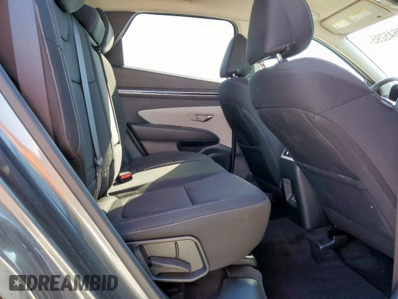 2022 Hyundai Tucson SEL with VIN 5NMJB3AE4NH133264, listed as a Copart auction lot 49645295 with 5,881 mi miles and Salvage Title. Bid and sale history available at carsss.com. Image 10.