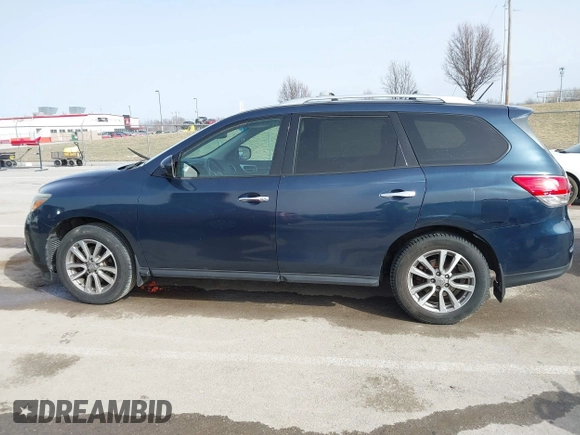 2015 Nissan Pathfinder Platinum with VIN 5N1AR2MM3FC688114, listed as a IAAI auction lot 41728757 with 102,925 mi miles and . Bid and sale history available at DreamBid. Image 14.
