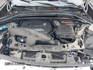 2018 BMW X1 xDrive28i with VIN WBXHT3C36J5L32162, listed as a IAAI auction lot 41802315 with 80,422 mi miles. Bid and sale history available at carsss.com. Image 10.