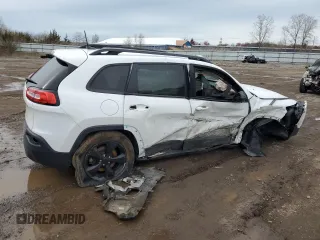 2016 Jeep Cherokee Latitude z VIN 1C4PJMCS9GW115686, wystawiony jako Copart lot #51826375 z przebiegiem 121 678 mil mil oraz Szkoda całkowita • Salvage title. Historia ofert i sprzedaży dostępna na DreamBid. Obrazek 3.