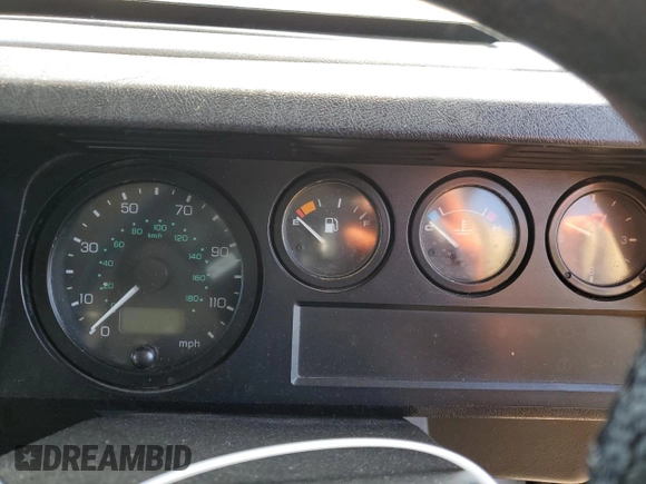 1999 Land Rover Defender with VIN SALLDHM87YA180832, listed as a Copart auction lot 49849015 with Not provided miles and Clean title. Bid and sale history available at DreamBid. Image 9.