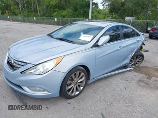 2012 Hyundai Sonata SE with VIN 5NPEC4AB9CH475853, listed as a IAAI auction lot 42084329 with 143,146 mi miles and . Bid and sale history available at carsss.com. Image 2.