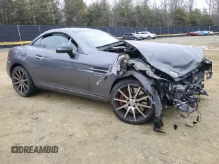 2017 Mercedes-Benz SLC 43 AMG с VIN WDDPK6GA5HF130025, выставлен на аукционе Copart как лот 44653215 с пробегом 56 895 миль миль и Списание • Salvage title. История ставок и продаж доступна на DreamBid. Изображение 4.