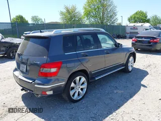 2010 Mercedes-Benz GLK with VIN WDCGG8HB8AF464015, listed as a IAAI auction lot 42155107 with 116,787 mi miles. Bid and sale history available at carsss.com. Image 4.