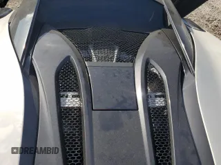 2016 McLaren 570S z VIN SBM13DAA3GW001071, wystawiony jako Copart lot #43108715 z przebiegiem Nie podano mil oraz Szkody całkowita. Historia ofert i sprzedaży dostępna na DreamBid. Obrazek 11.