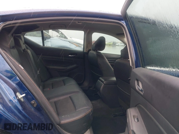 2019 Nissan Altima SR with VIN 1N4BL4CV8KC133935, listed as a IAAI auction lot 41903915 with 97,787 mi miles and . Bid and sale history available at DreamBid. Image 8.