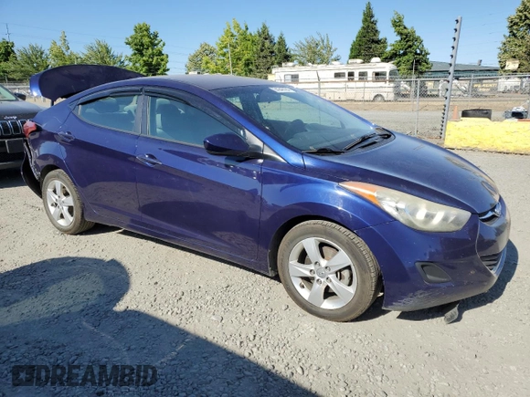 2013 Hyundai Elantra GLS z VIN 5NPDH4AE1DH246737, wystawiony jako Copart lot #64248184 z przebiegiem 132 716 mil mil oraz Szkody całkowita. Historia ofert i sprzedaży dostępna na DreamBid. Obrazek 4.