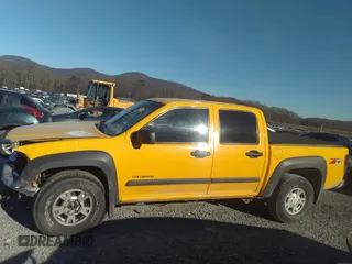 2004 Chevrolet Colorado 1SB LS Z85 with VIN 1GCDT136048146372, listed as a IAAI auction lot 41022280 with 162,067 mi miles. Bid and sale history available at carsss.com. Image 14.