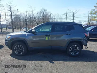 2018 Jeep Compass Trailhawk with VIN 3C4NJDDB5JT316326, listed as a IAAI auction lot 41940801 with 111,941 mi miles and . Bid and sale history available at carsss.com. Image 14.