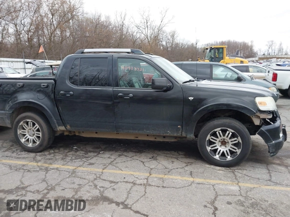 2007 Ford Explorer Sport Trac Limited z VIN 1FMEU53897UA04510, wystawiony jako IAAI lot #40903321 z przebiegiem 172 258 mil mil oraz . Historia ofert i sprzedaży dostępna na DreamBid. Obrazek 13.