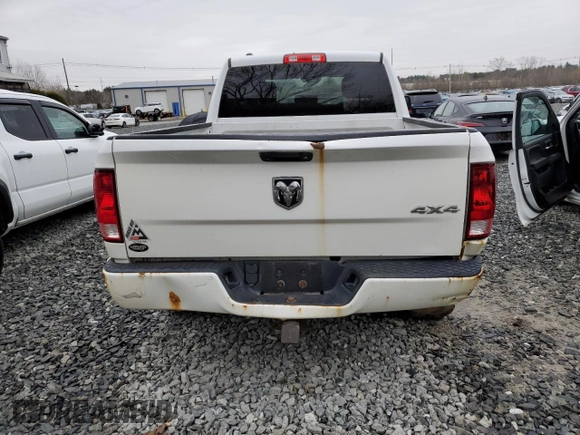 2018 Ram 1500 Express with VIN 1C6RR7FG0JS181513, listed as a Copart auction lot 49878295 with 230,192 mi miles and Clean Title. Bid and sale history available at carsss.com. Image 6.